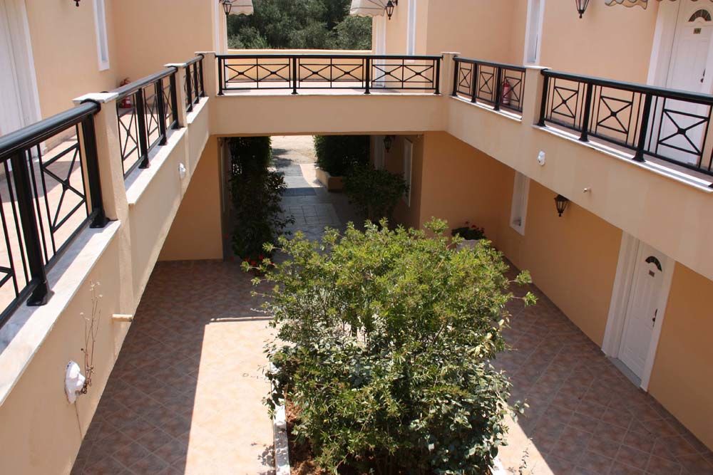 Saint Nicholas Hotel 3*